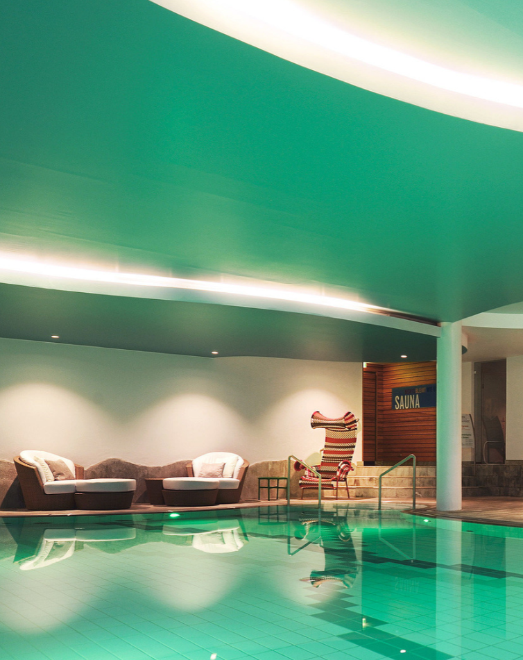 Hotel Mit Pool Im Zimmer Baden Württemberg Wellnesshotel mit Innen- & Außenpool | 4*S Berghotel Maibrunn